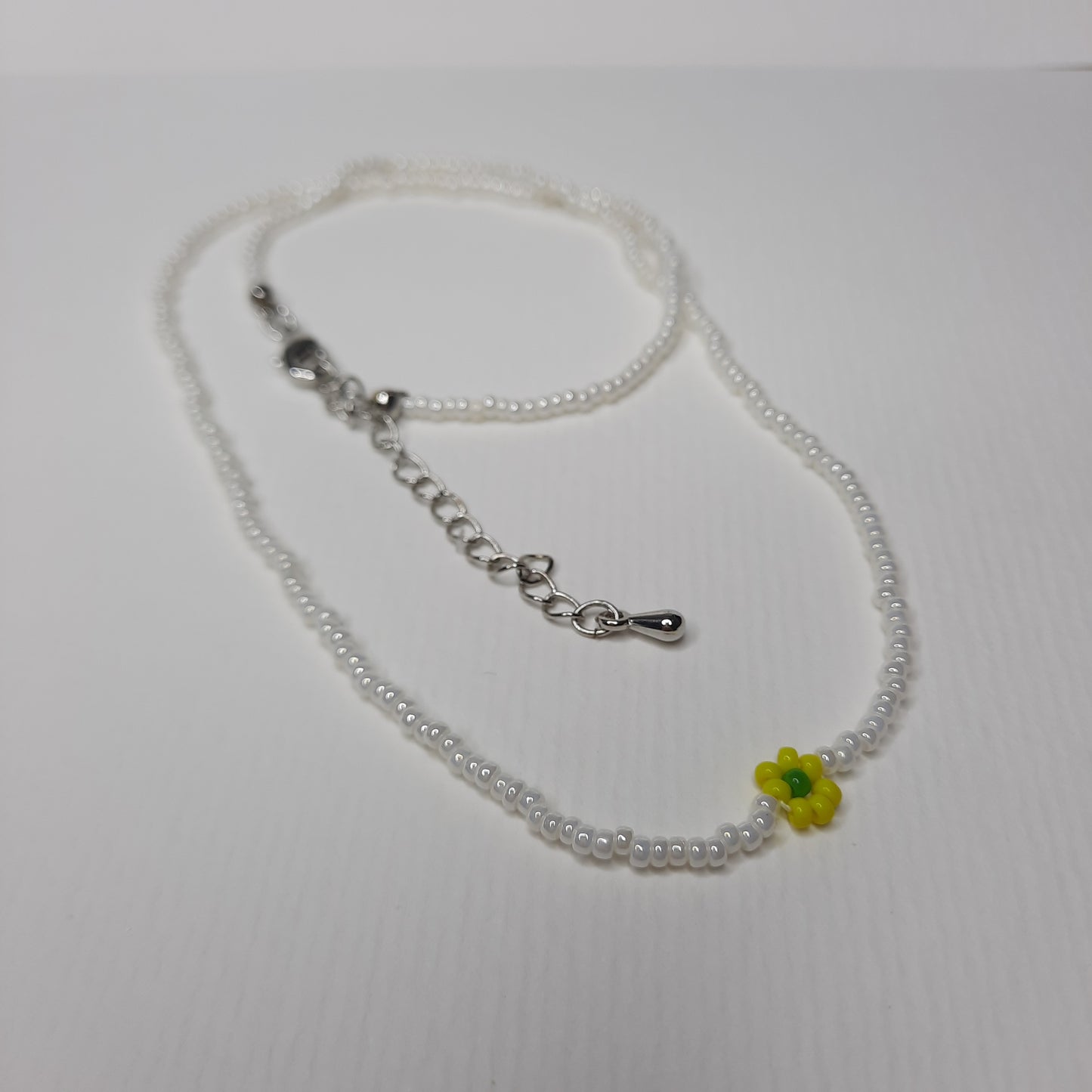 Beaded Mini Flower Necklace (Yellow/White, Green/White, Red/Black, Purple/Black)