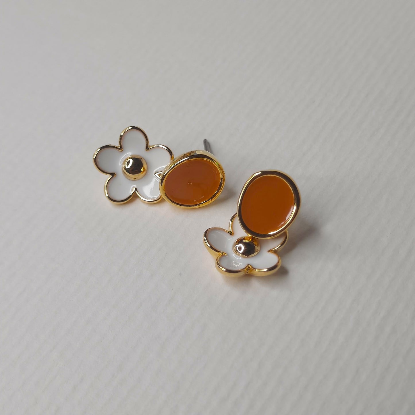 Dual Tone Spring Dangle Earrings White-Orange- AIGOO