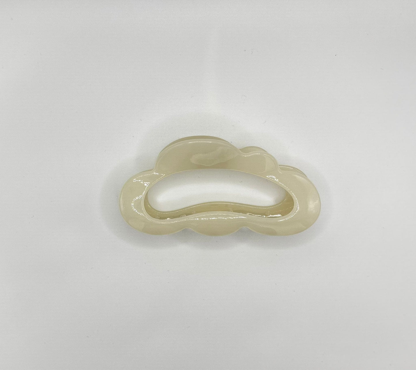 Cloud Hair Claw (White & Black)