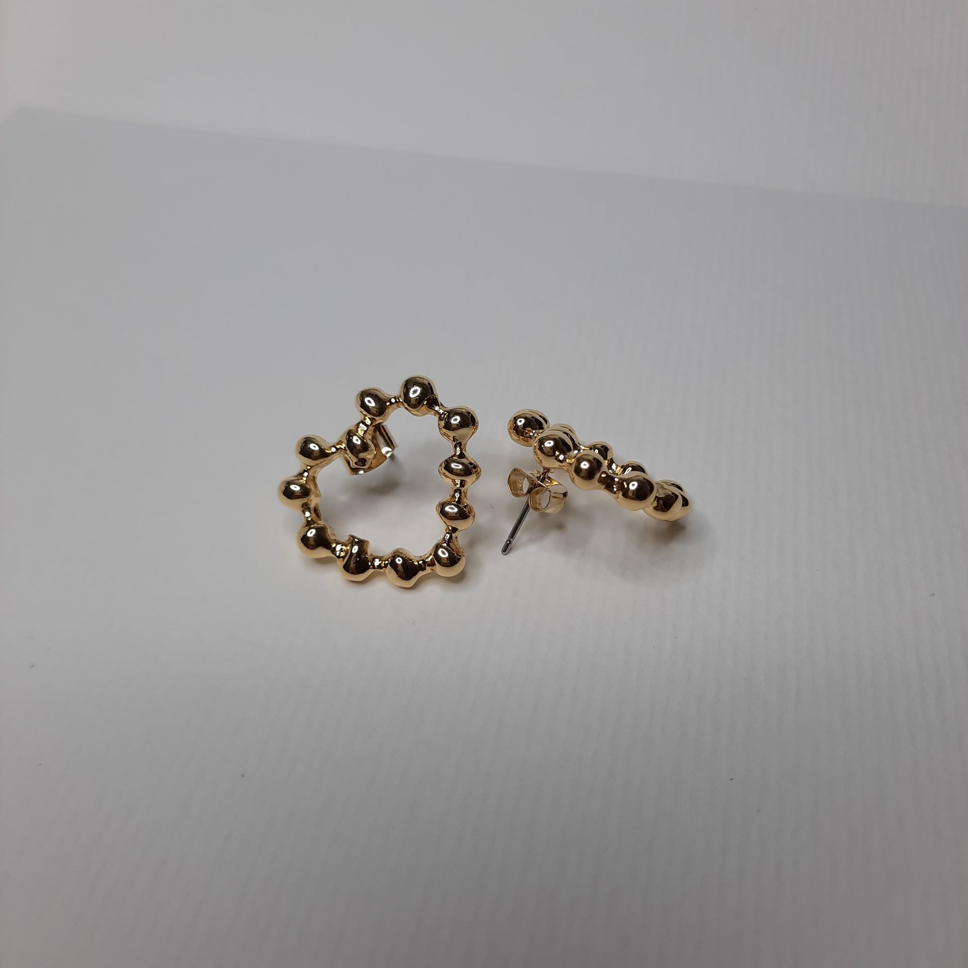 Bead Heart Stud Earrings (Gold )- AIGOO