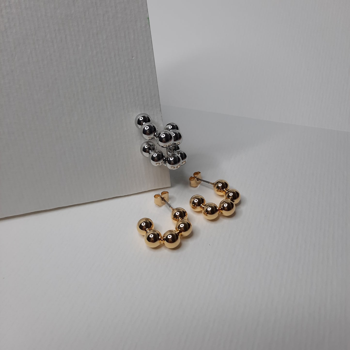 Bead C Hoop Earrings (Gold, Silver)