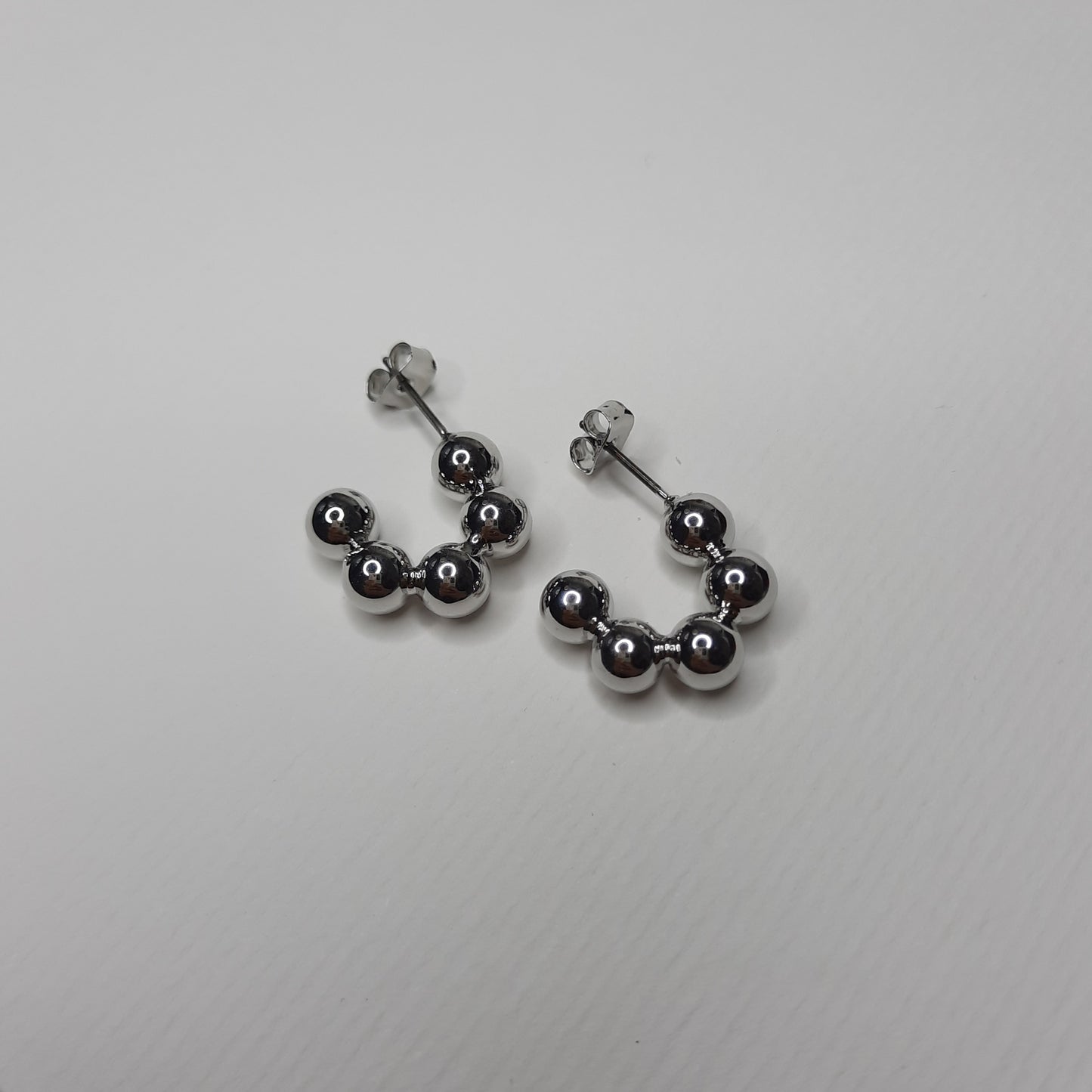 Bead C Hoop Earrings (Gold, Silver)
