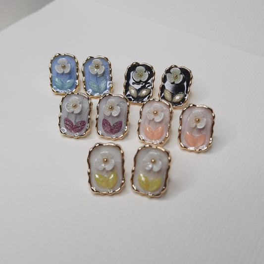 Rococo Floral Portrait Stud Earrings (Black, Blue, Yellow, Pink, Purple)- AIGOO