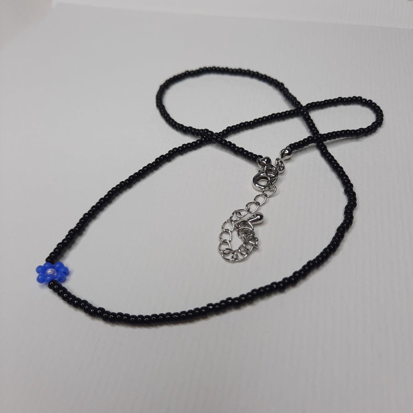 Beaded Mini Flower Necklace (Yellow/White, Green/White, Red/Black, Purple/Black)