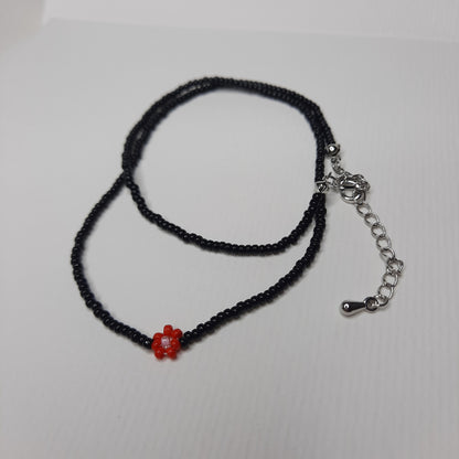 Beaded Mini Flower Necklace (Yellow/White, Green/White, Red/Black, Purple/Black)