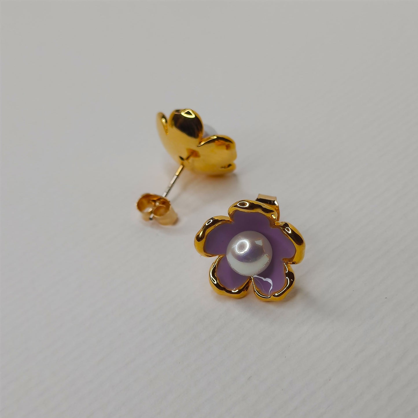 Colourful Pearl And Gold Flower Stud Earrings ( Purple)- AIGOO