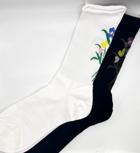 Flower Socks (White & Black)