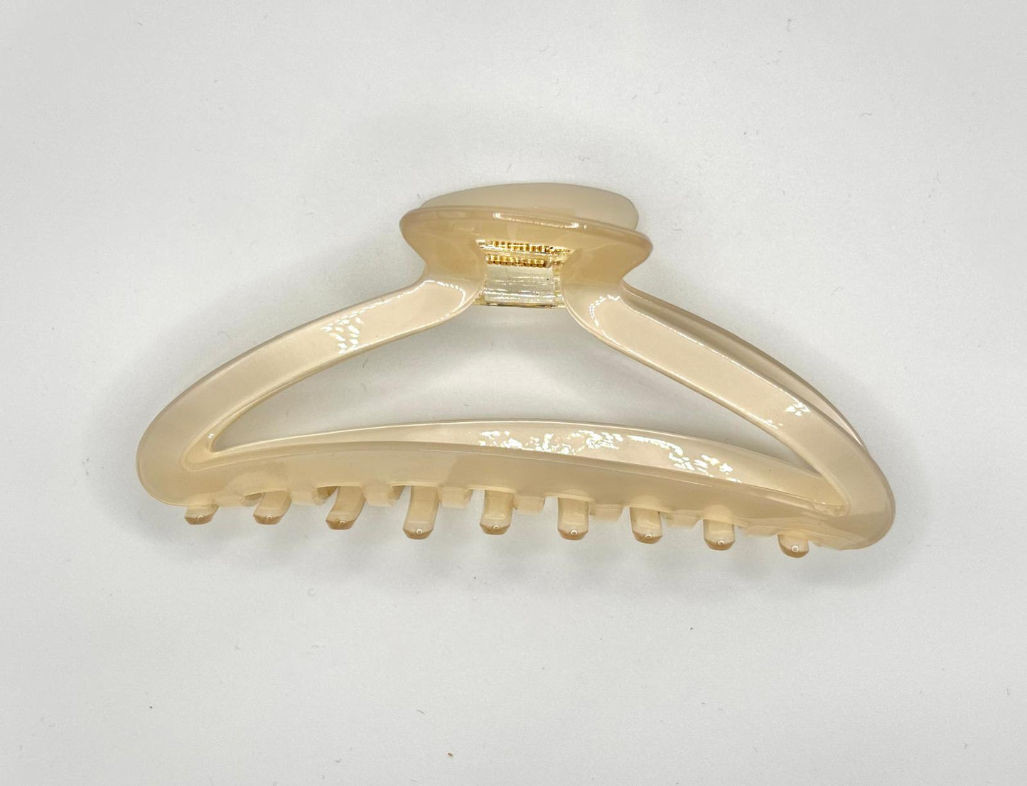 Sea Shell Hair Claw (4 Colours)