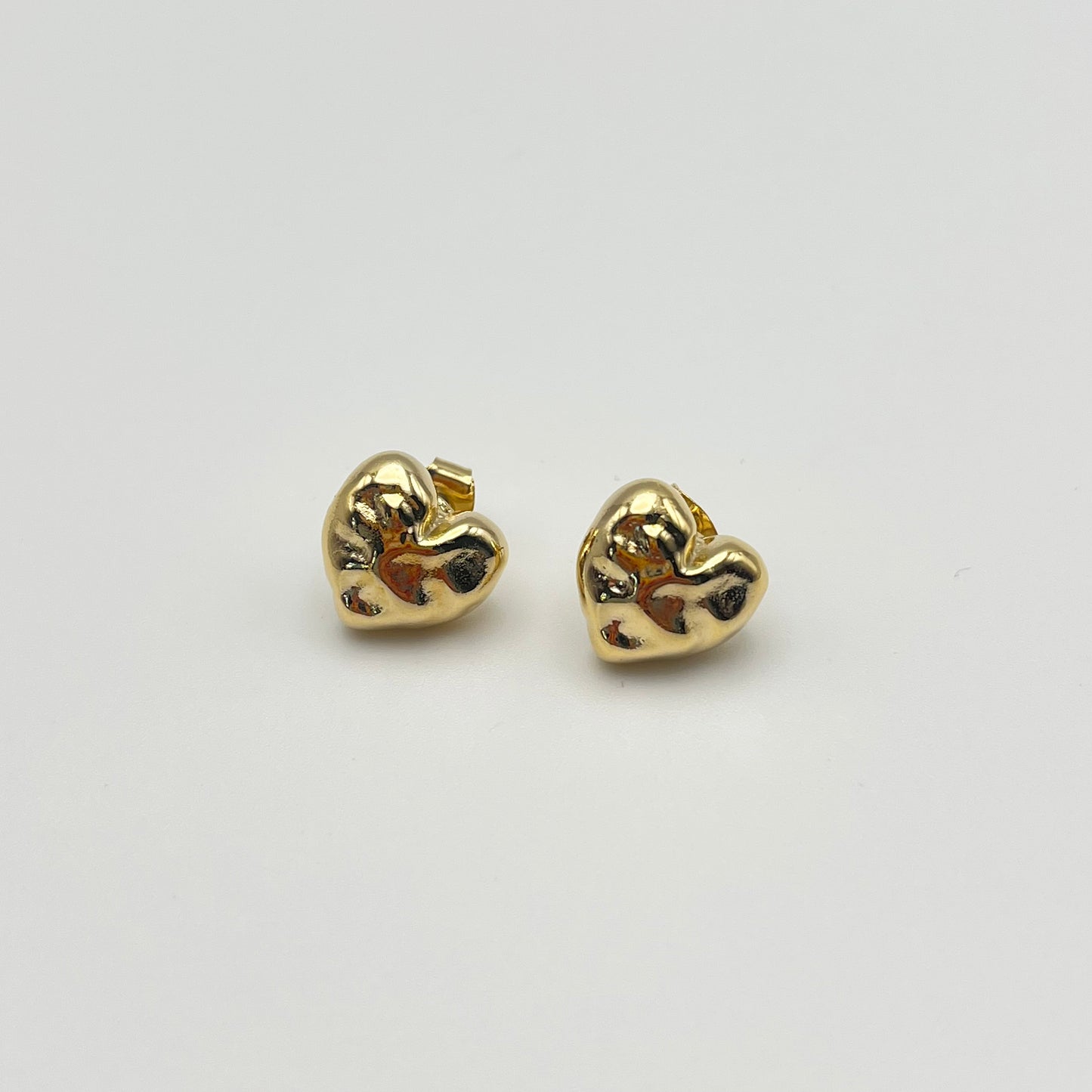 Lava Heart Stud Earrings (Gold, Silver) | Small Stud Earrings |AIGOO UK