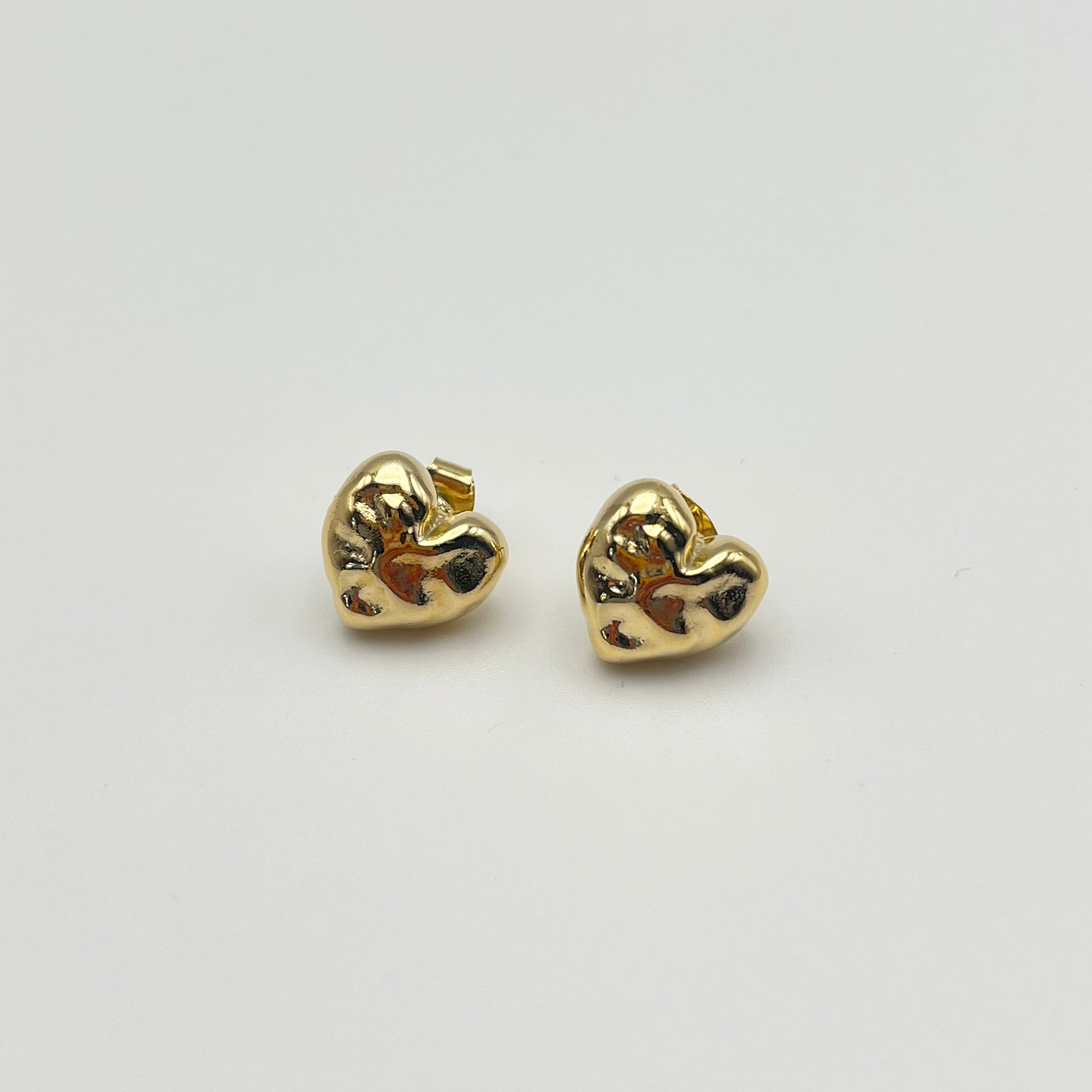Lava Heart Stud Earrings (Gold, Silver) | Small Stud Earrings |AIGOO UK