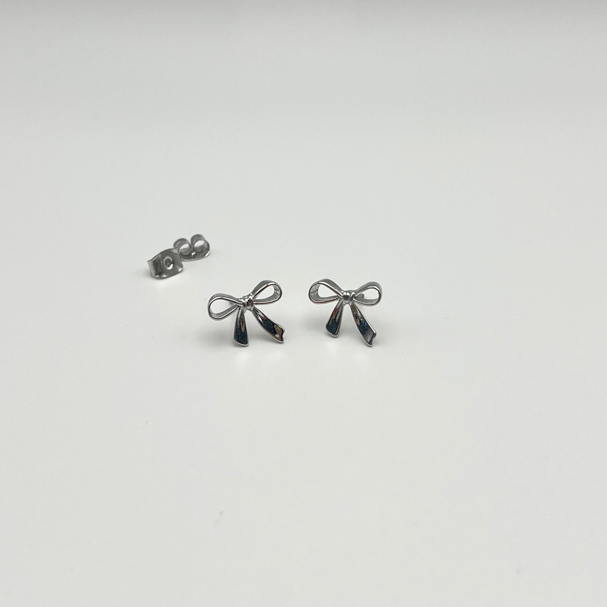 Dainty Bow Stud Earrings (Silver) | Small Stud Earrings | AIGOO