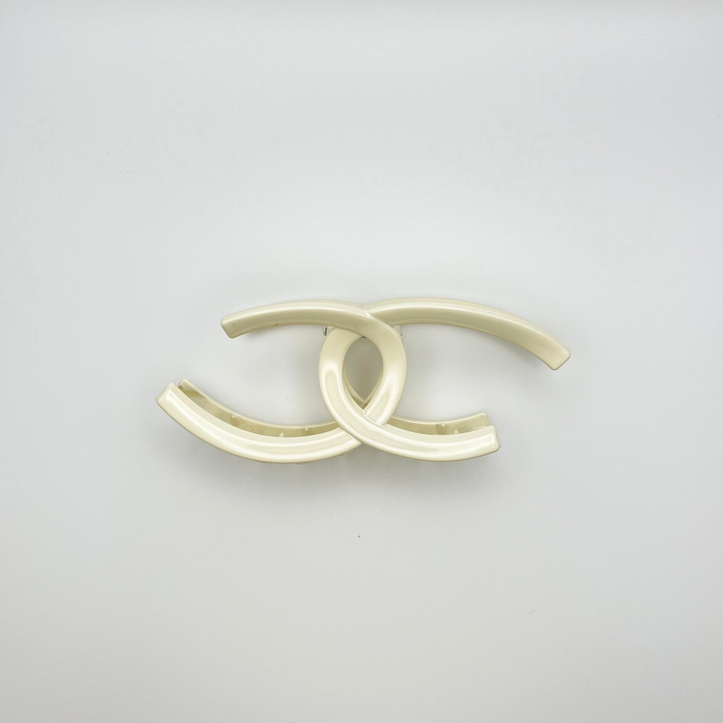 Cece Claw Clip (White, Cream, Black, Brown)