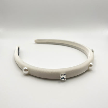 Pearls and Gems Hairband (White, Black)