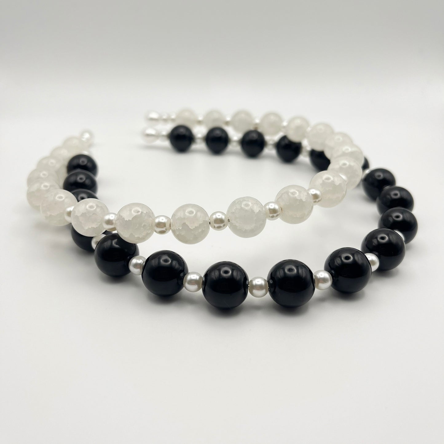 Beaded Belle Hairband (White, Black)