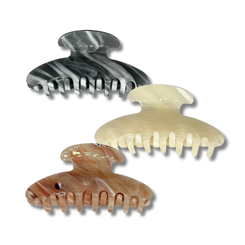 Natural seashell hair clip with pearl shine