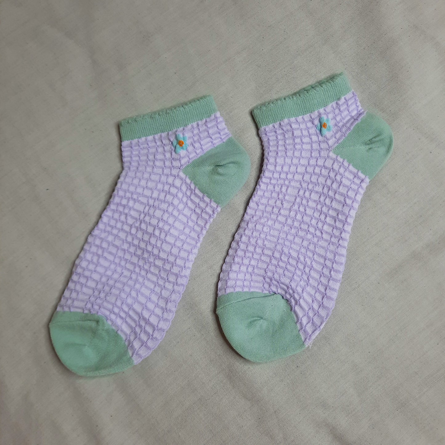 Daisy Waffle Ankle Socks (Pink, Yellow, Blue, Purple)