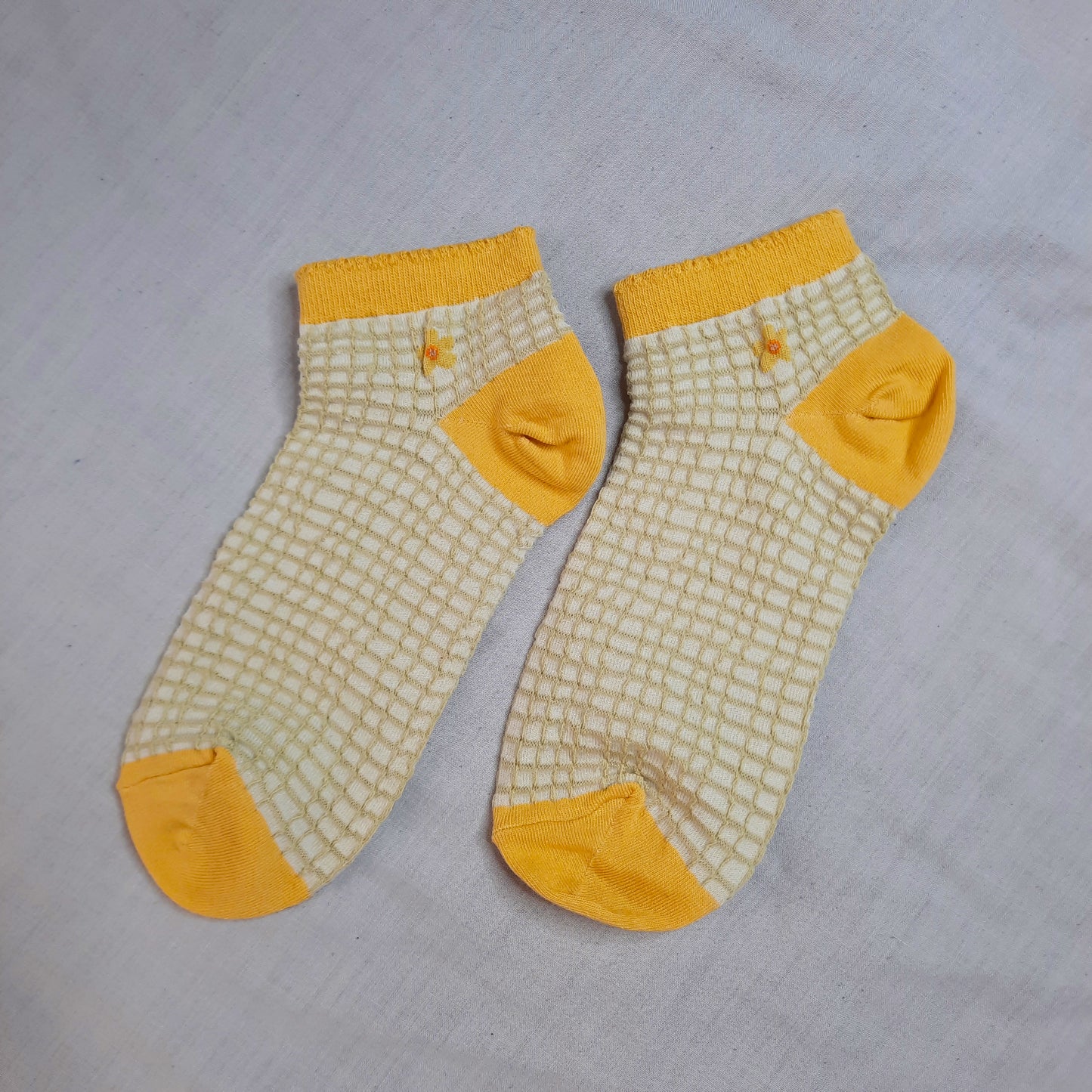 Daisy Waffle Ankle Socks (Pink, Yellow, Blue, Purple)