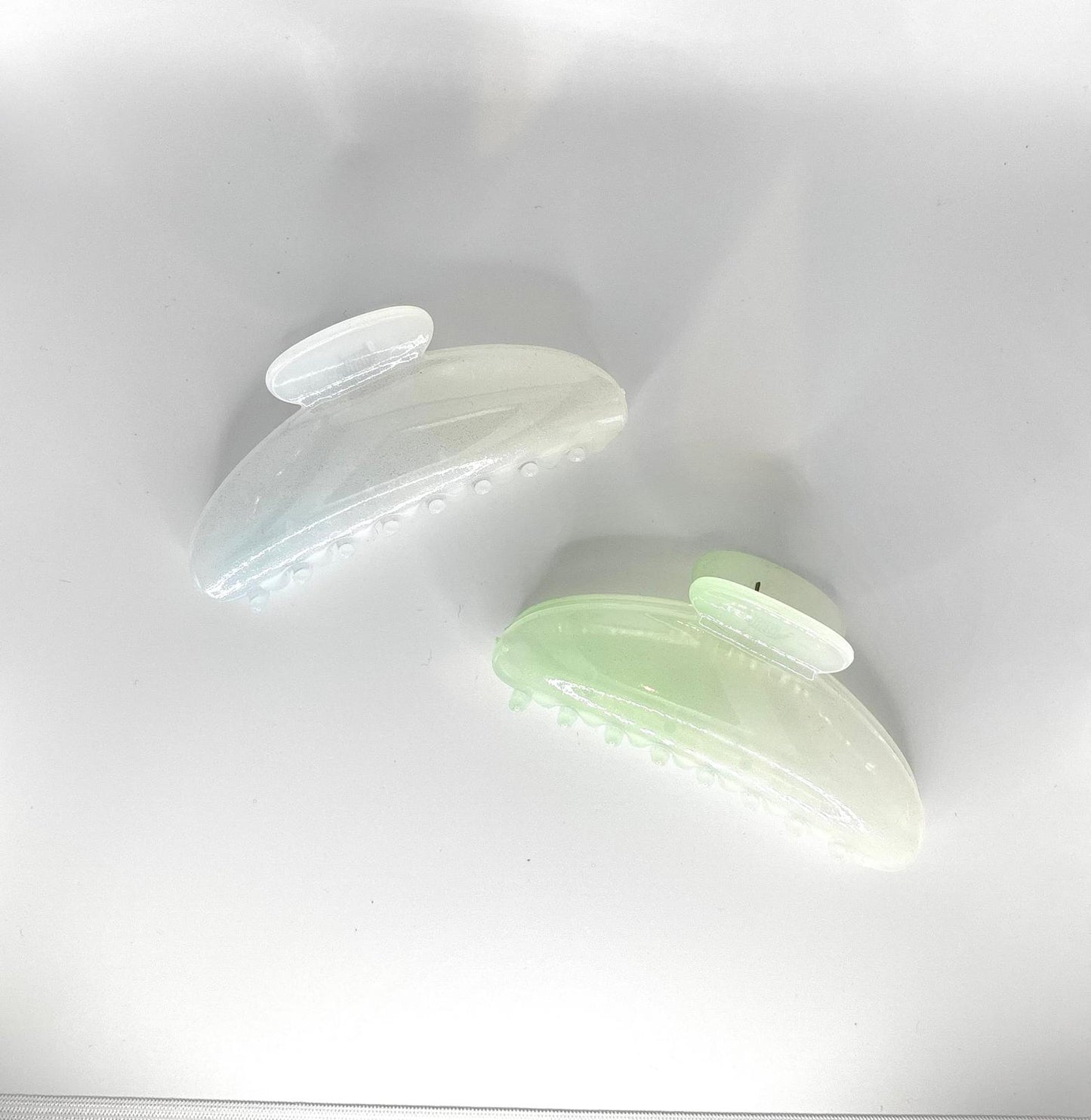 Candy Shelly Hair Claw (4 Colours)